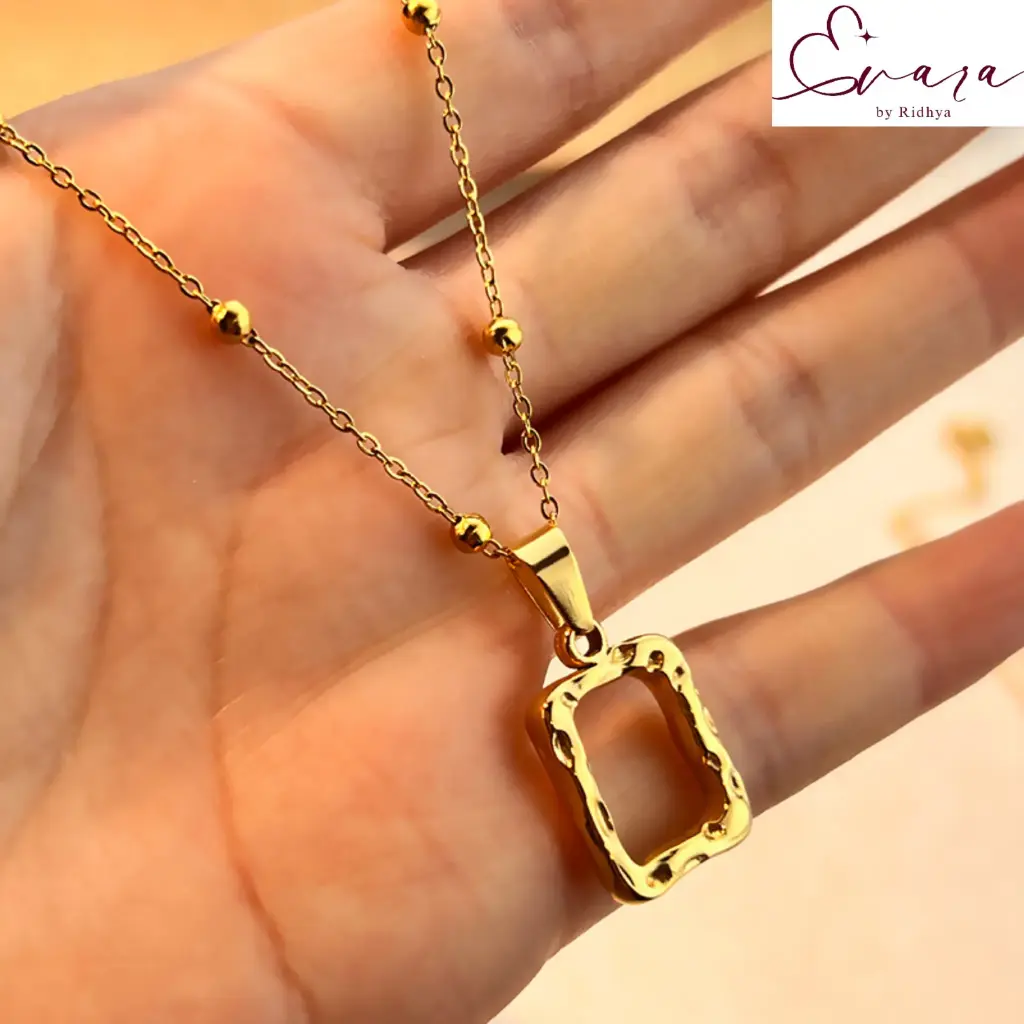 Golden Frame Bead Necklace