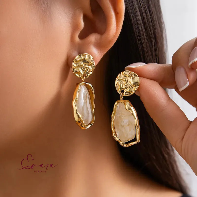 Pearl Frame Earrings