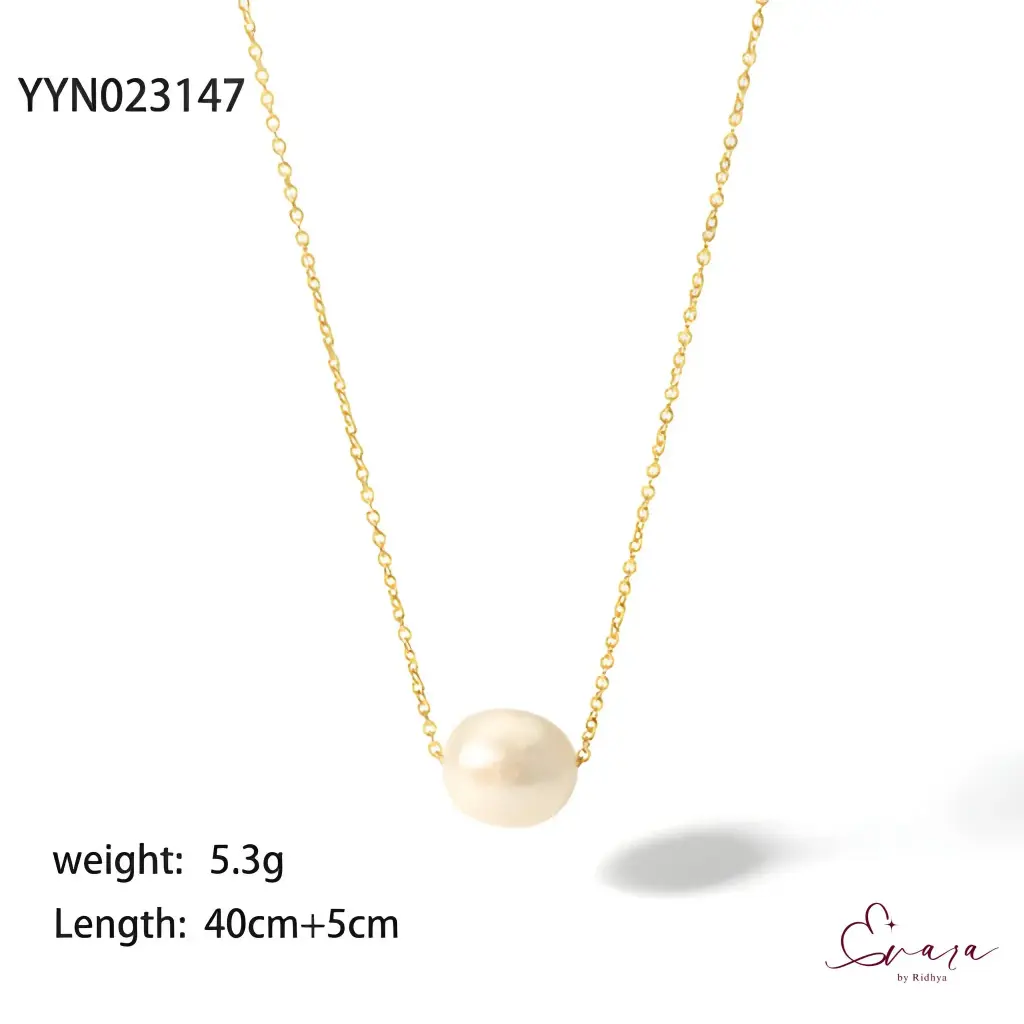 Mono Pearl Necklace