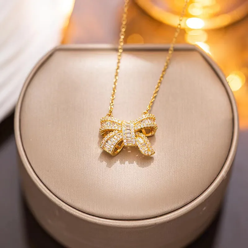 Golden Bow Necklace