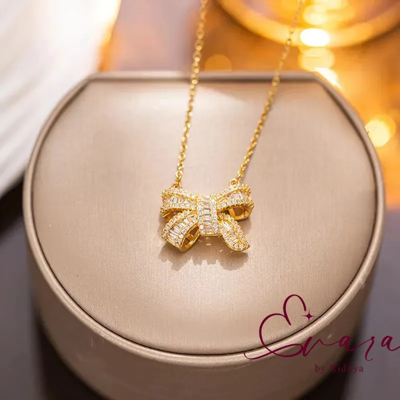 Golden Bow Necklace
