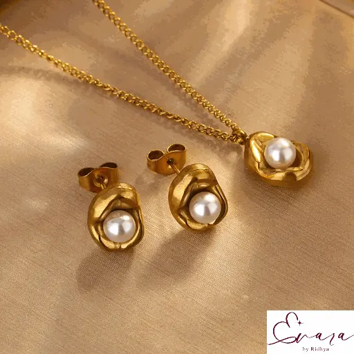 Blooming Pearl Necklace & Earrings