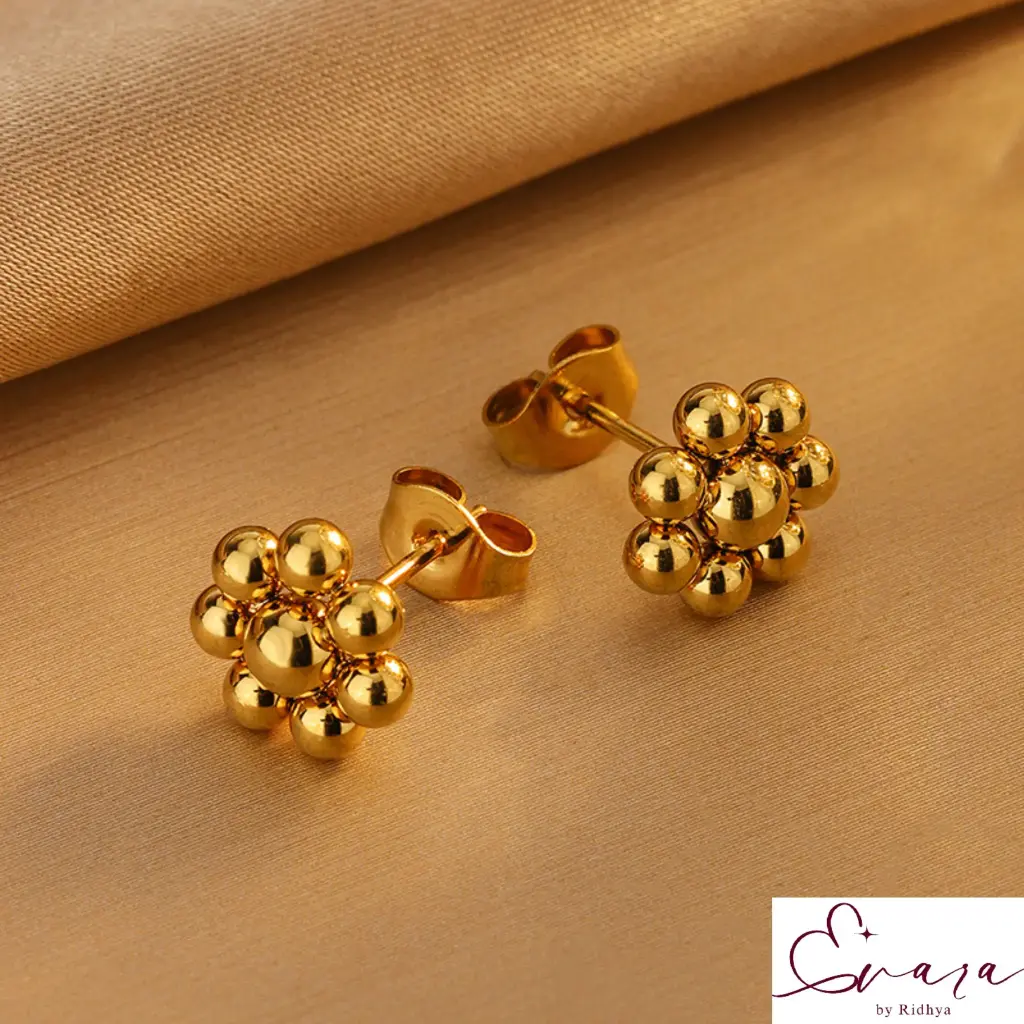 Petal Dot Stud Earrings